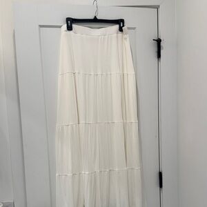 Chic Ivory Maxi Skirt
